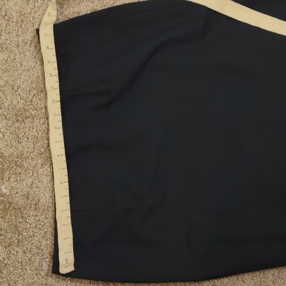 SLIGHTLY USED ANNE KLEIN KNEE LENGTH SKIRT SIZE 12 COLOR BLACK - Picture 10 of 10